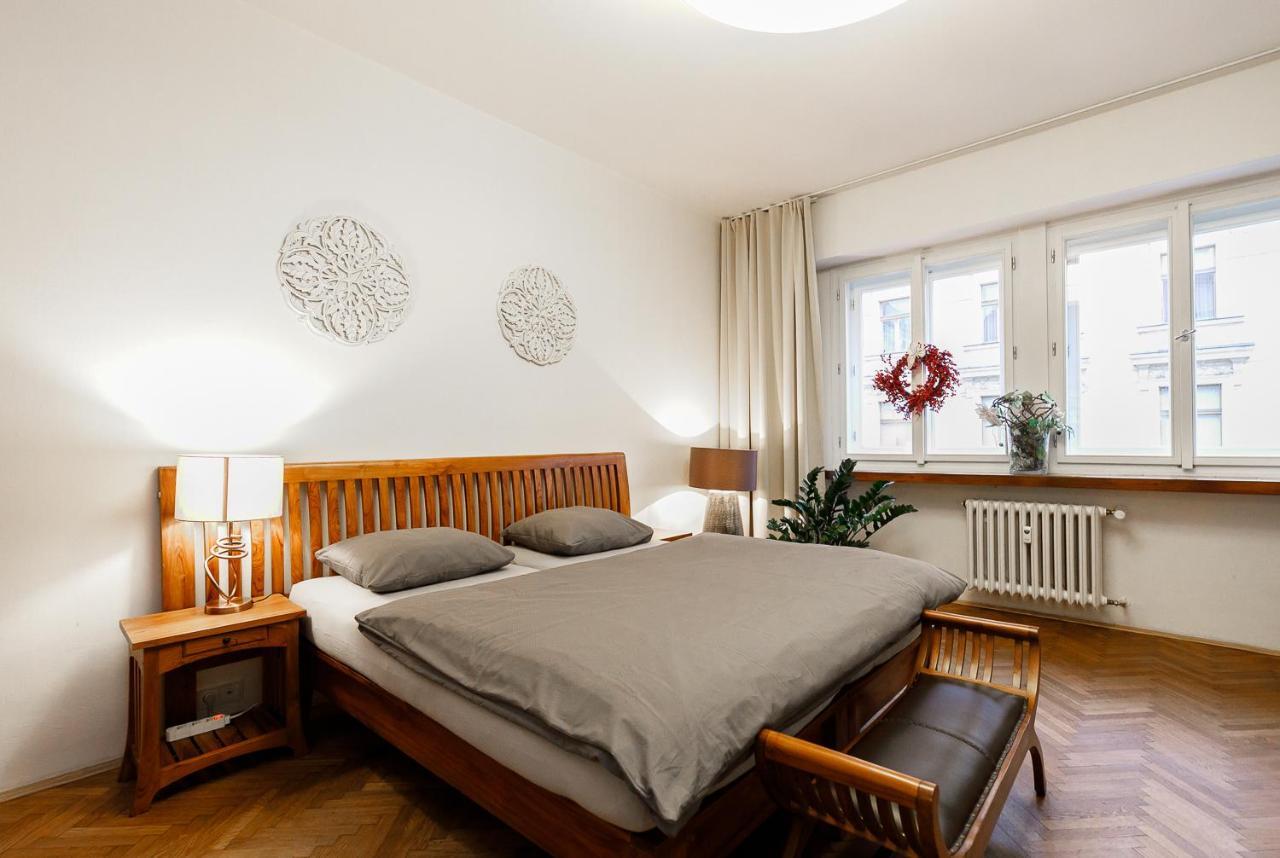 Luxury Apartment Dlouha Прага Экстерьер фото
